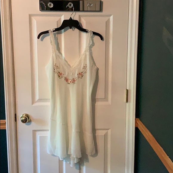 Vintage nightgown - Picture 2 of 5